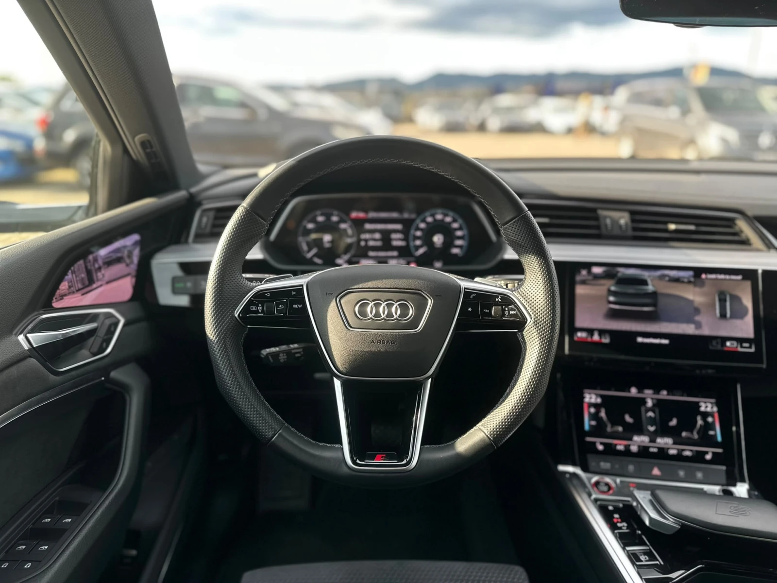 Audi E-Tron /SPORTBACK / S-LINE / 503HP / ГАРАНЦИЯ ДО 2031г./, снимка 15 - Автомобили и джипове - 55202012