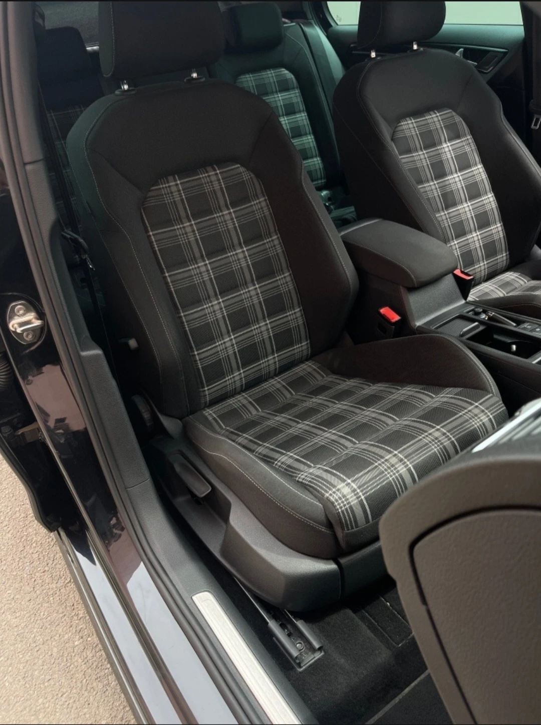 VW Golf GTD, снимка 8 - Автомобили и джипове - 55317205