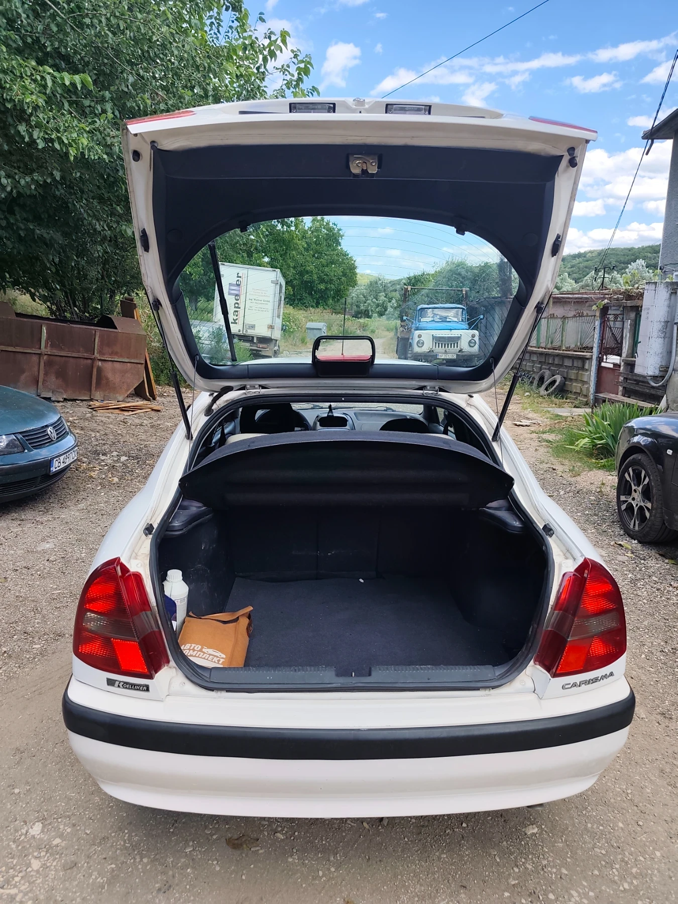 Mitsubishi Carisma, снимка 8 - Автомобили и джипове - 55451127