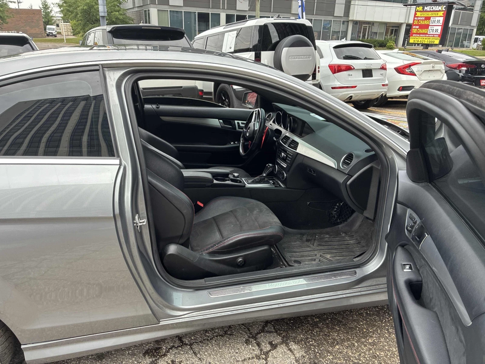 Mercedes-Benz C 350 AMG-pack* Night-Pack* Back cam* Pano* H&K* Подгрев, снимка 14 - Автомобили и джипове - 55604957