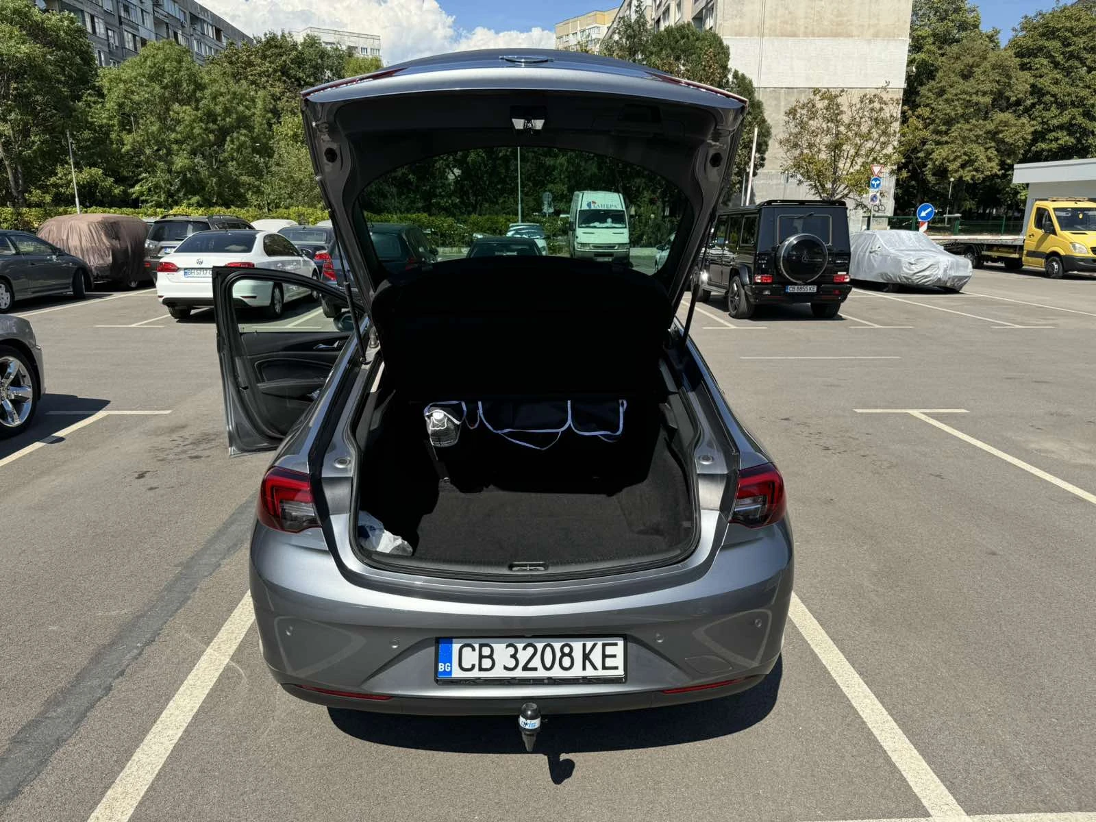 Opel Insignia 1.6 CDTI 136 HP, Automatic, снимка 6 - Автомобили и джипове - 55905147