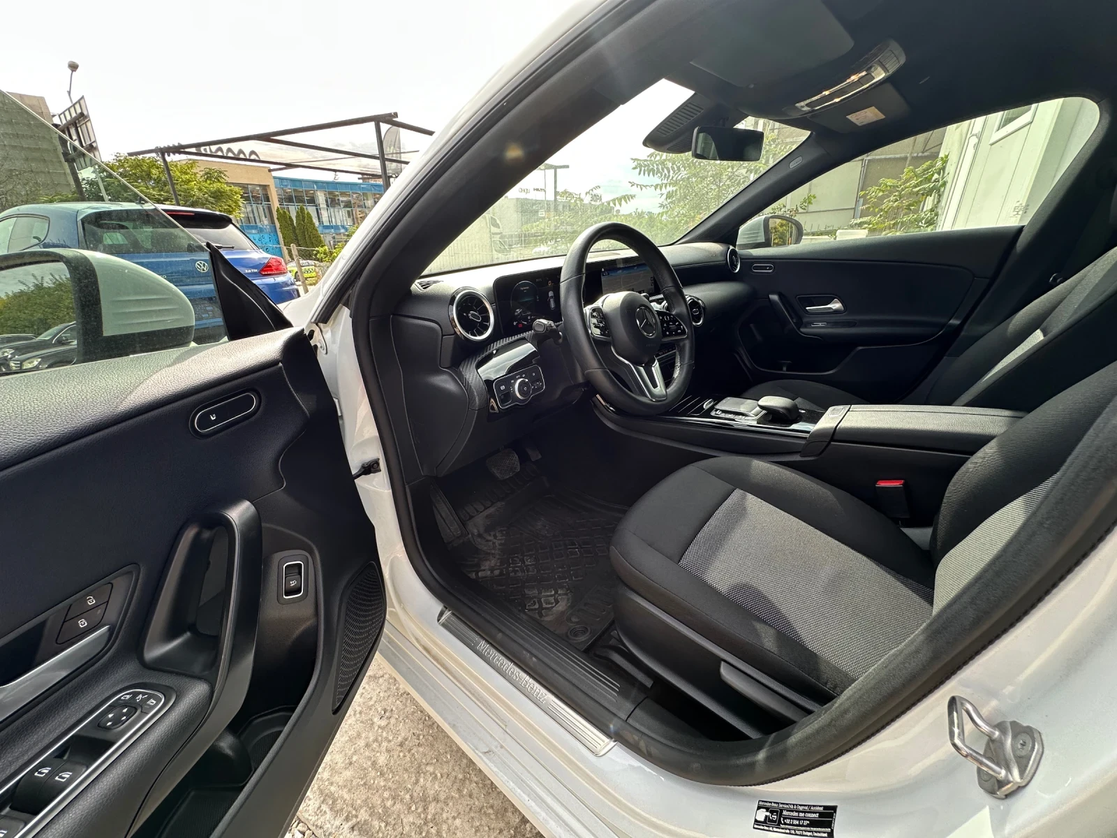 Mercedes-Benz CLA 180 CLA180d, снимка 6 - Автомобили и джипове - 56113126