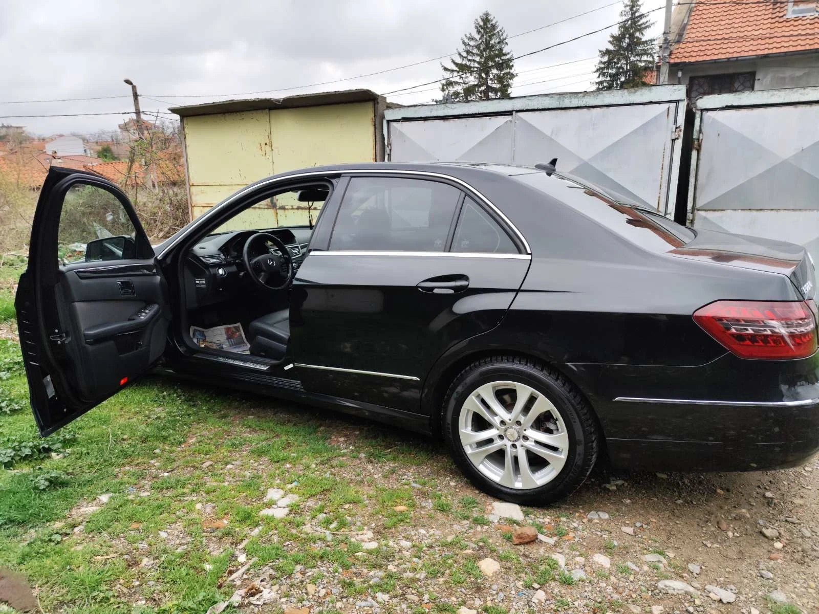 Mercedes-Benz 220, снимка 3 - Автомобили и джипове - 56393414