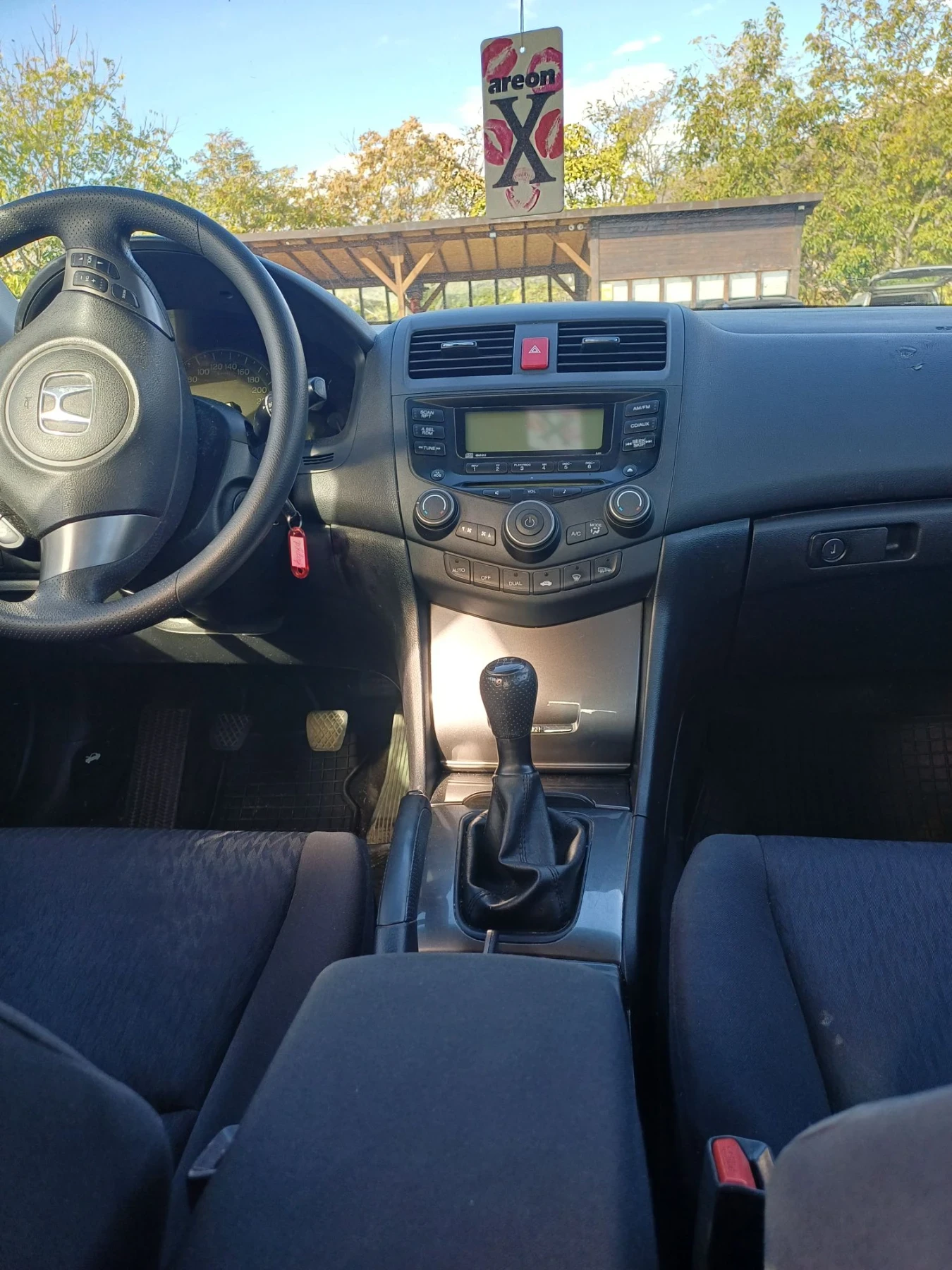 Honda Accord 2.0 Facelift, снимка 6 - Автомобили и джипове - 56710602