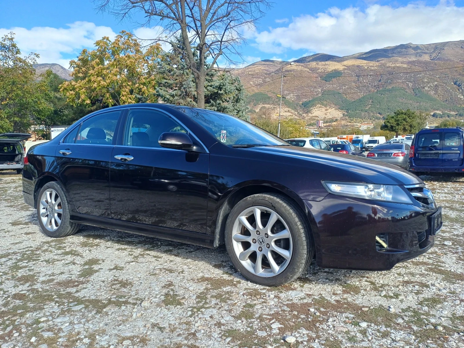 Honda Accord 2.0 Facelift, снимка 8 - Автомобили и джипове - 56710602