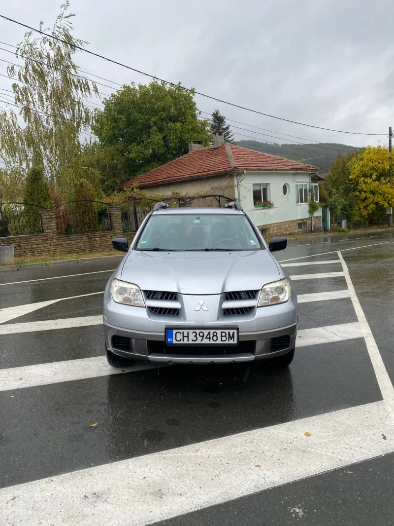 Mitsubishi Outlander 2.0i 136, снимка 2 - Автомобили и джипове - 52275653