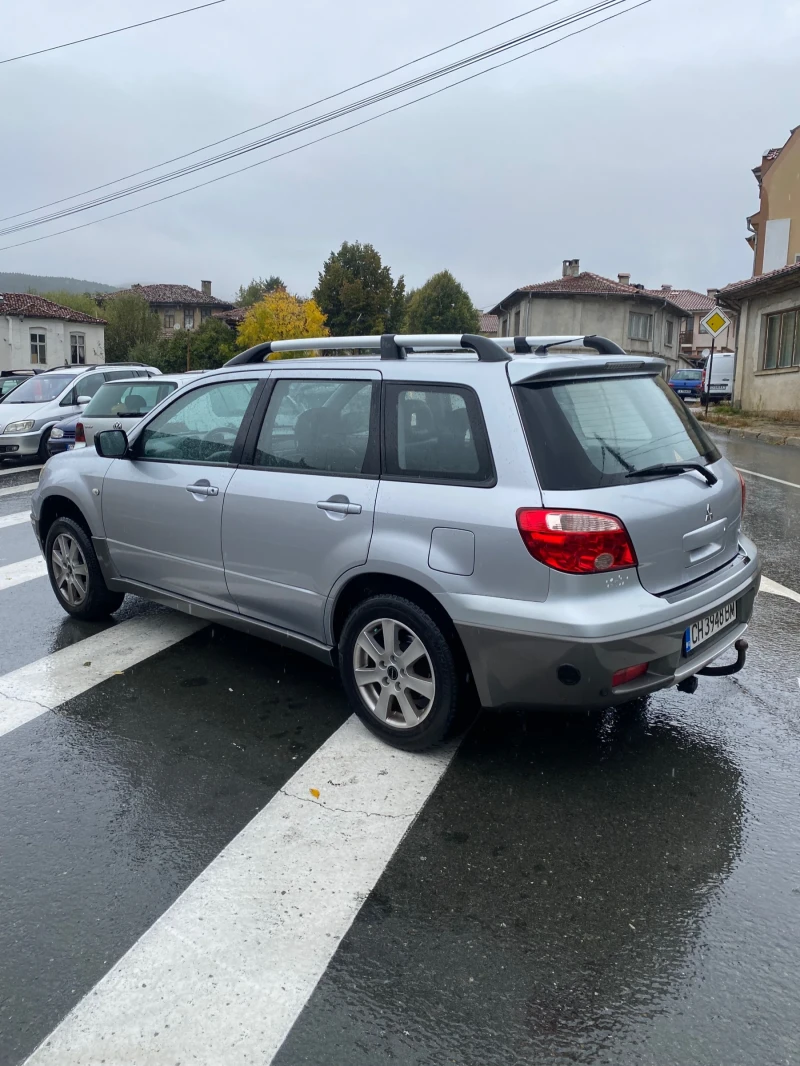 Mitsubishi Outlander 2.0i 136, снимка 5 - Автомобили и джипове - 52275653
