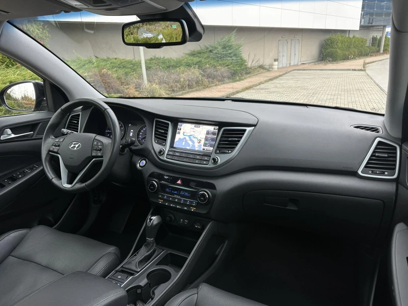 Hyundai Tucson VERTEX* 4X4* AUTOMATIC TOP FULL ШВЕЙЦАРИЯ, снимка 13 - Автомобили и джипове - 52327922