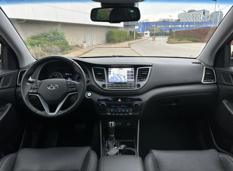 Hyundai Tucson VERTEX* 4X4* AUTOMATIC TOP FULL ШВЕЙЦАРИЯ, снимка 11 - Автомобили и джипове - 52327922