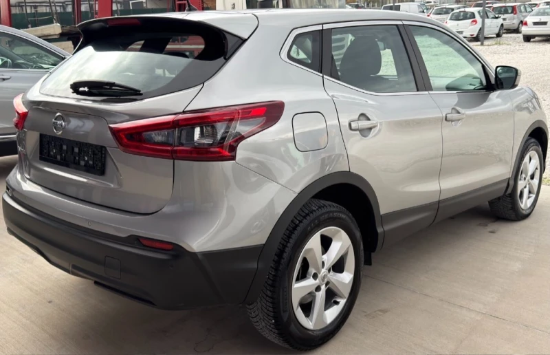 Nissan Qashqai 1.5 dCi, снимка 4 - Автомобили и джипове - 52952691