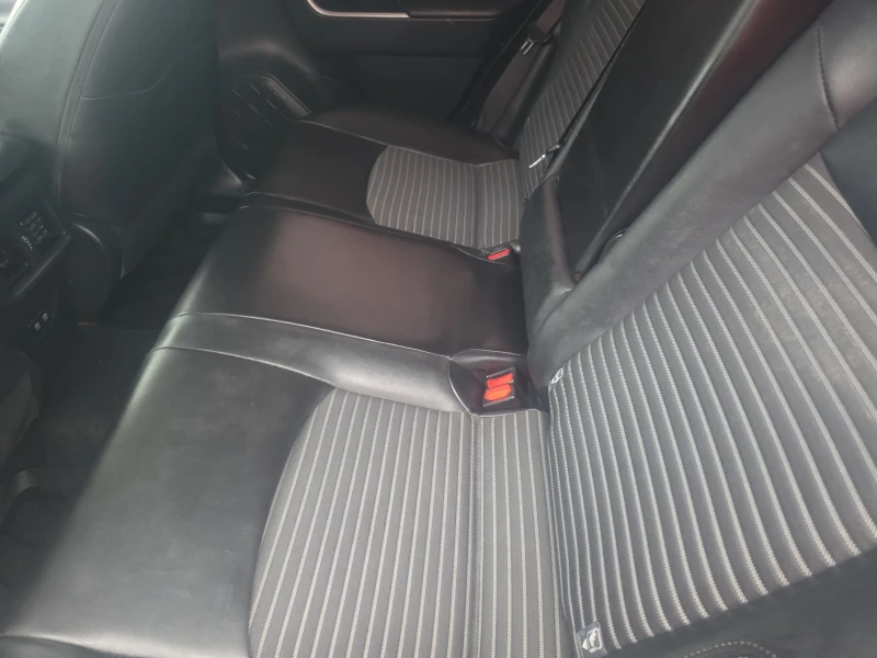 Toyota Rav4 2.5 4X4 Hibrid, снимка 14 - Автомобили и джипове - 53272914