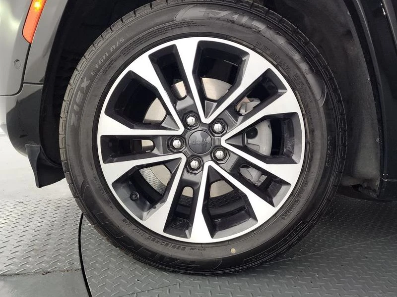 Jeep Cherokee 3.6 Overland| 293к.с.| ВКЛ.ТЕХНОТЕСТ, снимка 5 - Автомобили и джипове - 55130482