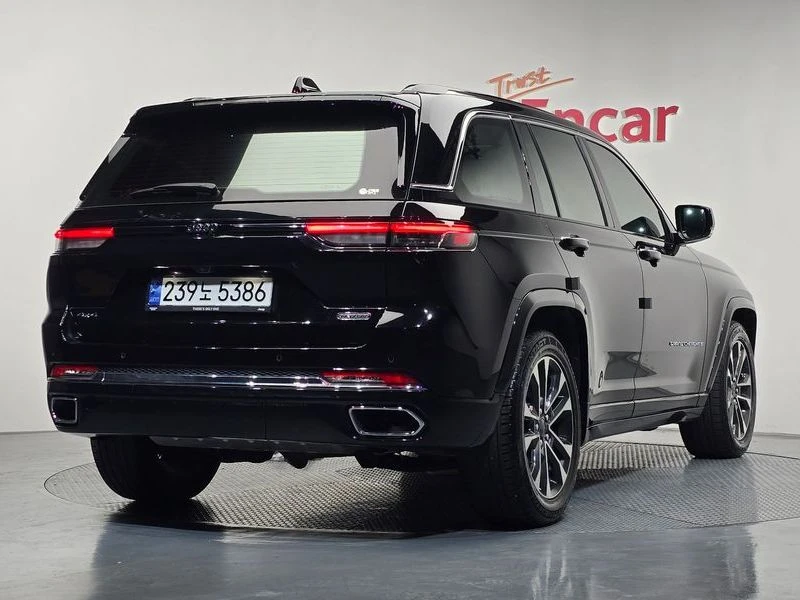 Jeep Cherokee 3.6 Overland| 293к.с.| ВКЛ.ТЕХНОТЕСТ, снимка 2 - Автомобили и джипове - 55130482