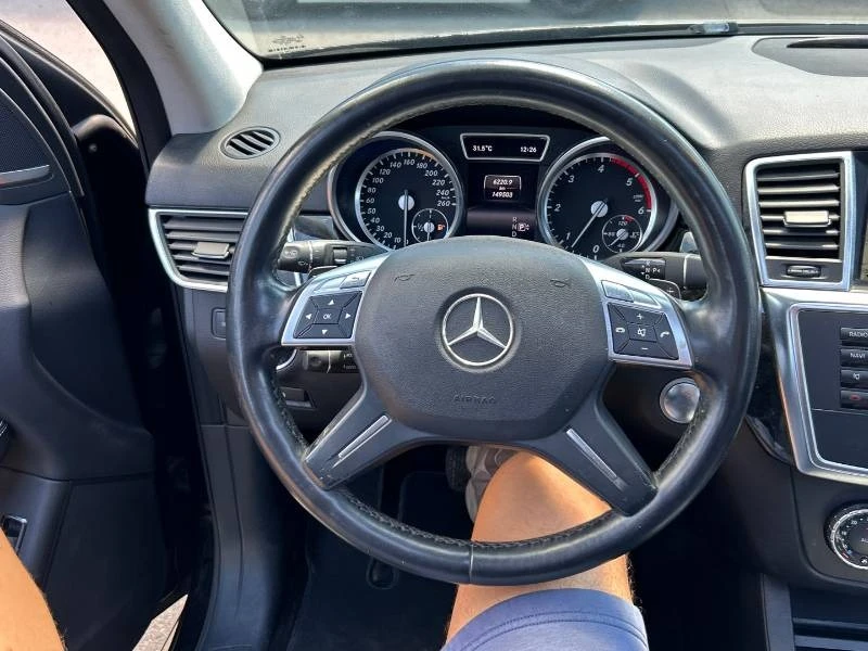 Mercedes-Benz ML 350 * BlueTEC * ТЕЛЕВИЗОРИ * 360 * CARFAX, снимка 10 - Автомобили и джипове - 55726674