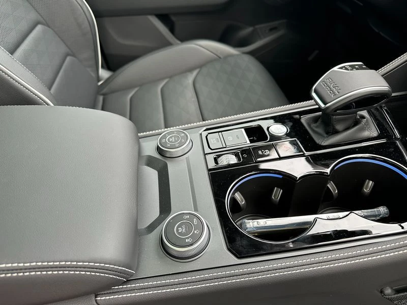 VW Touareg 3.0 Automatic, снимка 8 - Автомобили и джипове - 55730266