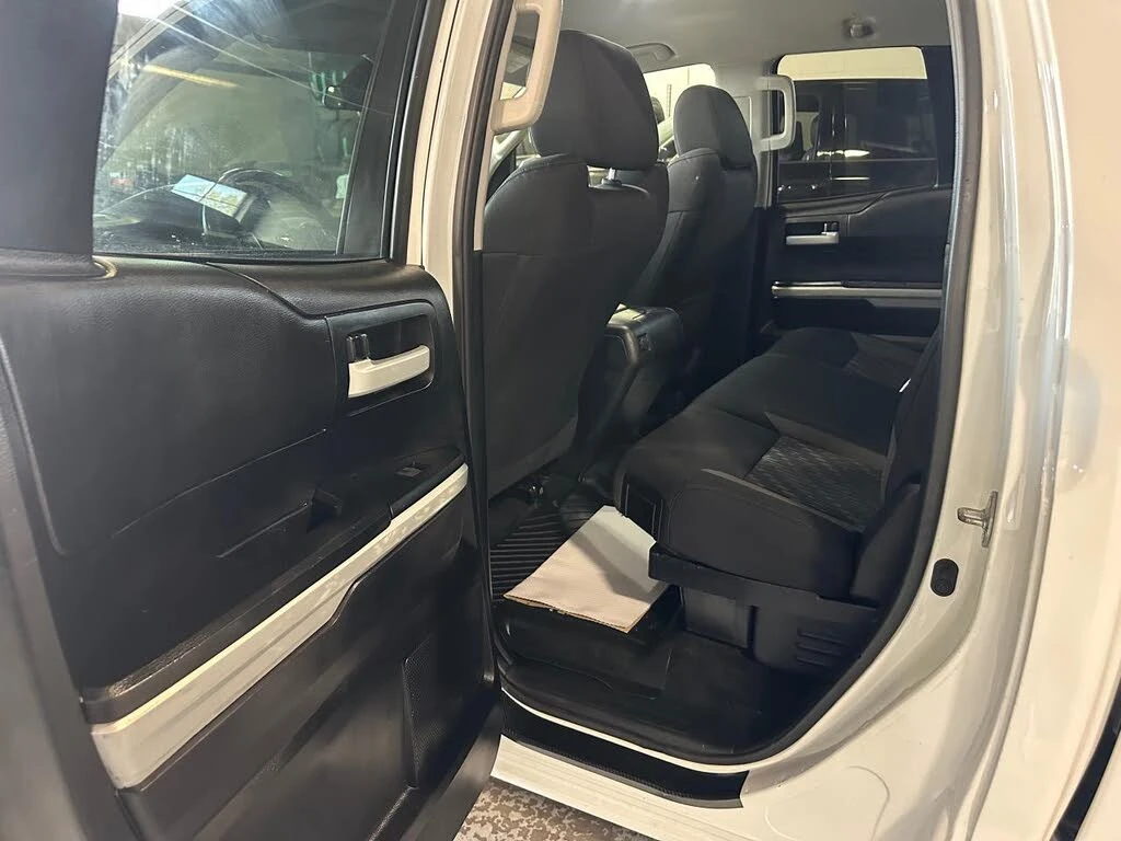 Toyota Tundra SR5 Double Cab CAM* ПОДГРЕВ* KEYLESS*  - изображение 9