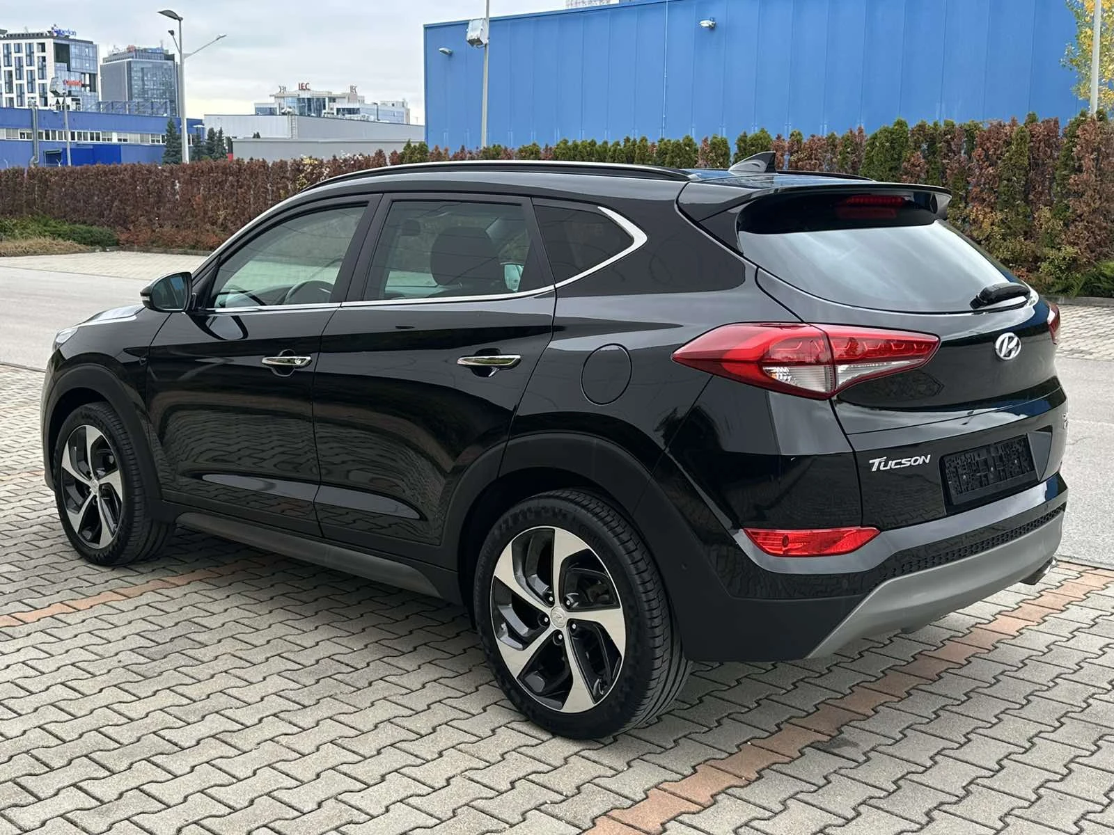 Hyundai Tucson VERTEX* 4X4* AUTOMATIC TOP FULL ШВЕЙЦАРИЯ - изображение 4