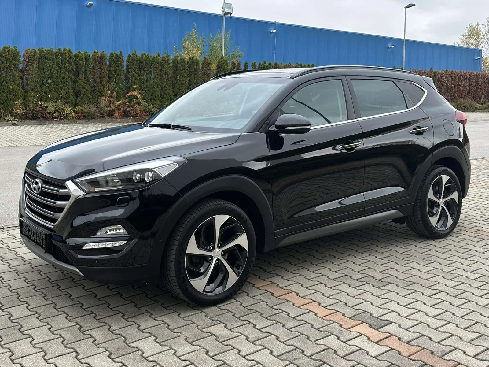 Hyundai Tucson VERTEX* 4X4* AUTOMATIC TOP FULL ШВЕЙЦАРИЯ - изображение 2