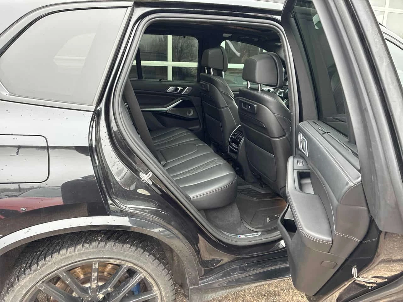 BMW X5 M50i XDRIVE * ДИСТРОНИК* 360 КАМЕРА* ОБДУХВАНЕ* , снимка 14 - Автомобили и джипове - 53930325