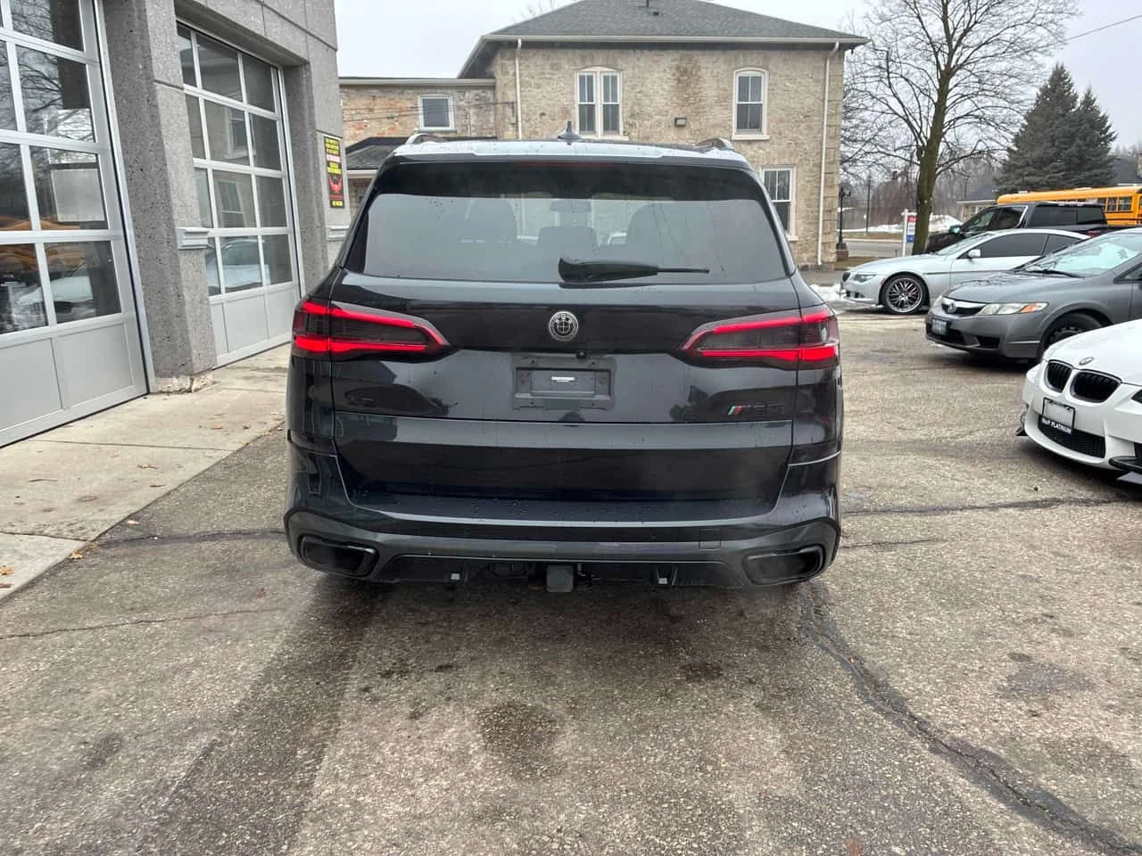 BMW X5 M50i XDRIVE * ДИСТРОНИК* 360 КАМЕРА* ОБДУХВАНЕ* , снимка 5 - Автомобили и джипове - 53930325