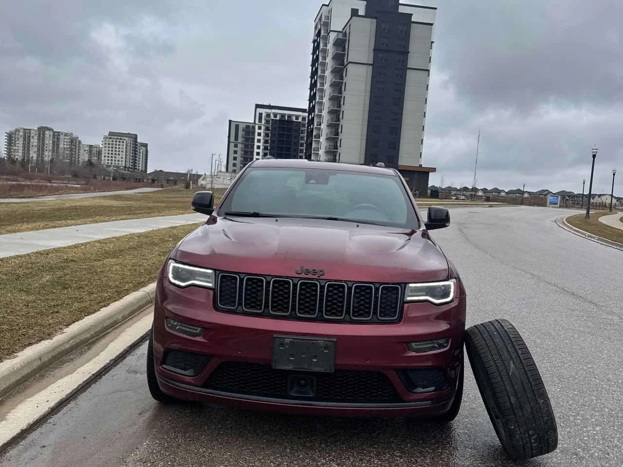 Jeep Grand cherokee * Limited X * Дистроник * Панорама * Гуми+ Джанти , снимка 2 - Автомобили и джипове - 53960659