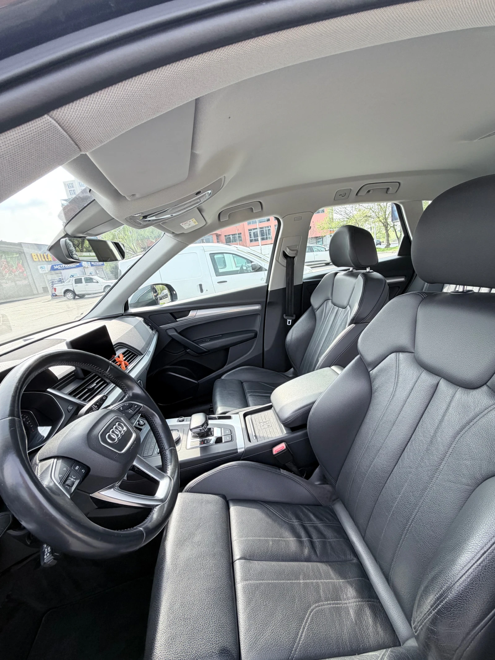 Audi Q5, снимка 6 - Автомобили и джипове - 54196593