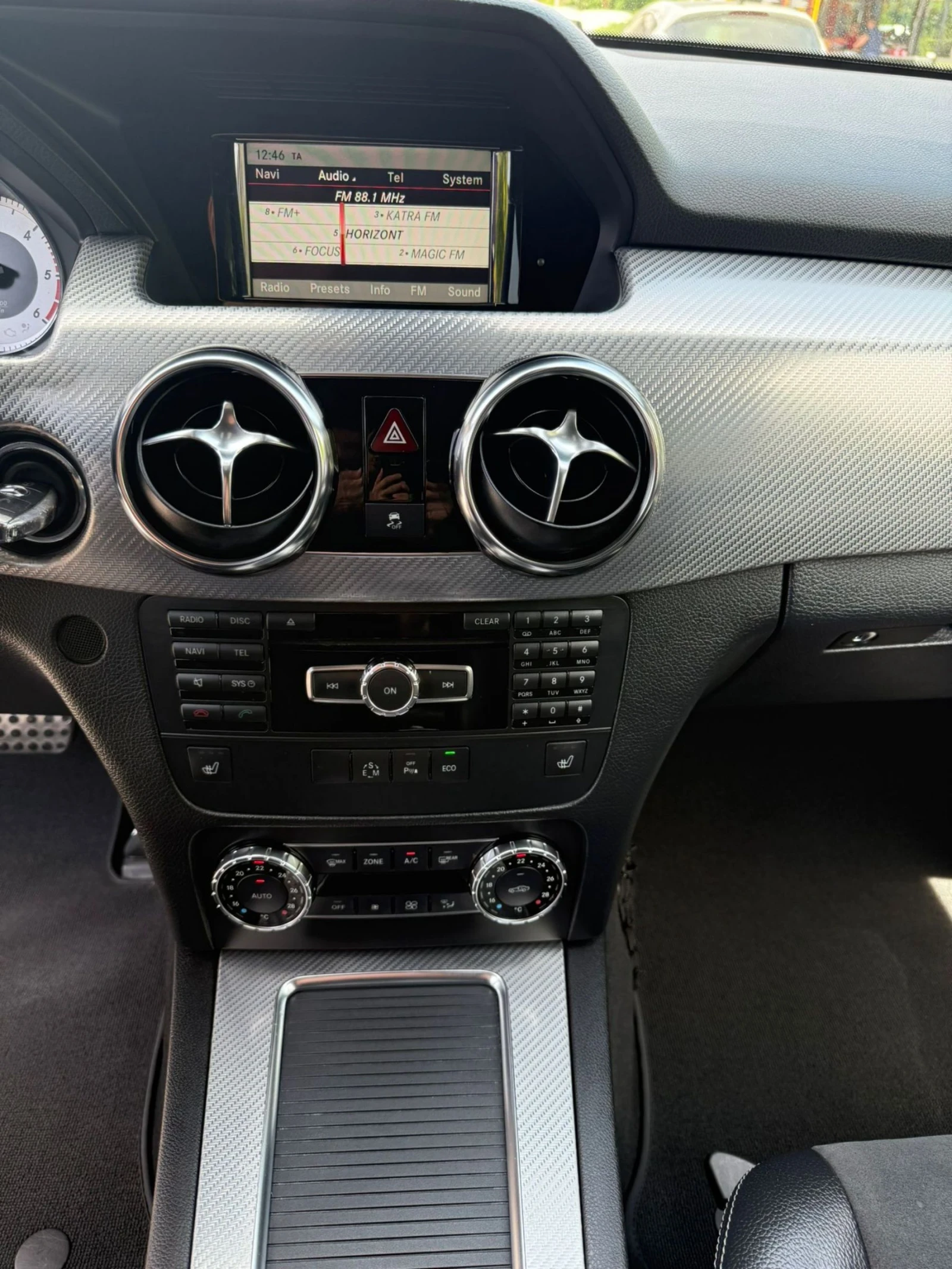 Mercedes-Benz GLK 220 4matic, снимка 9 - Автомобили и джипове - 54457130
