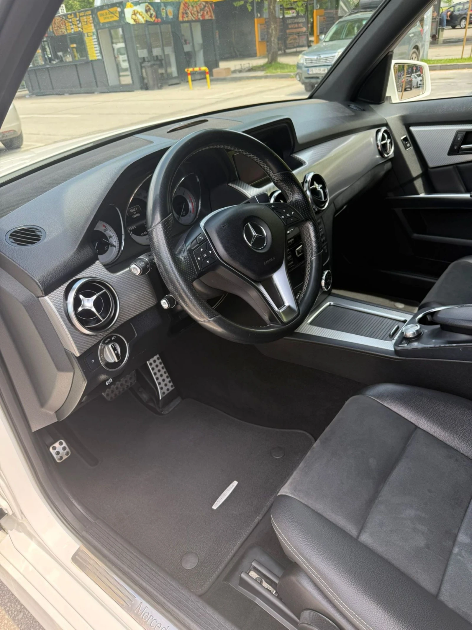 Mercedes-Benz GLK 220 4matic, снимка 6 - Автомобили и джипове - 54457130