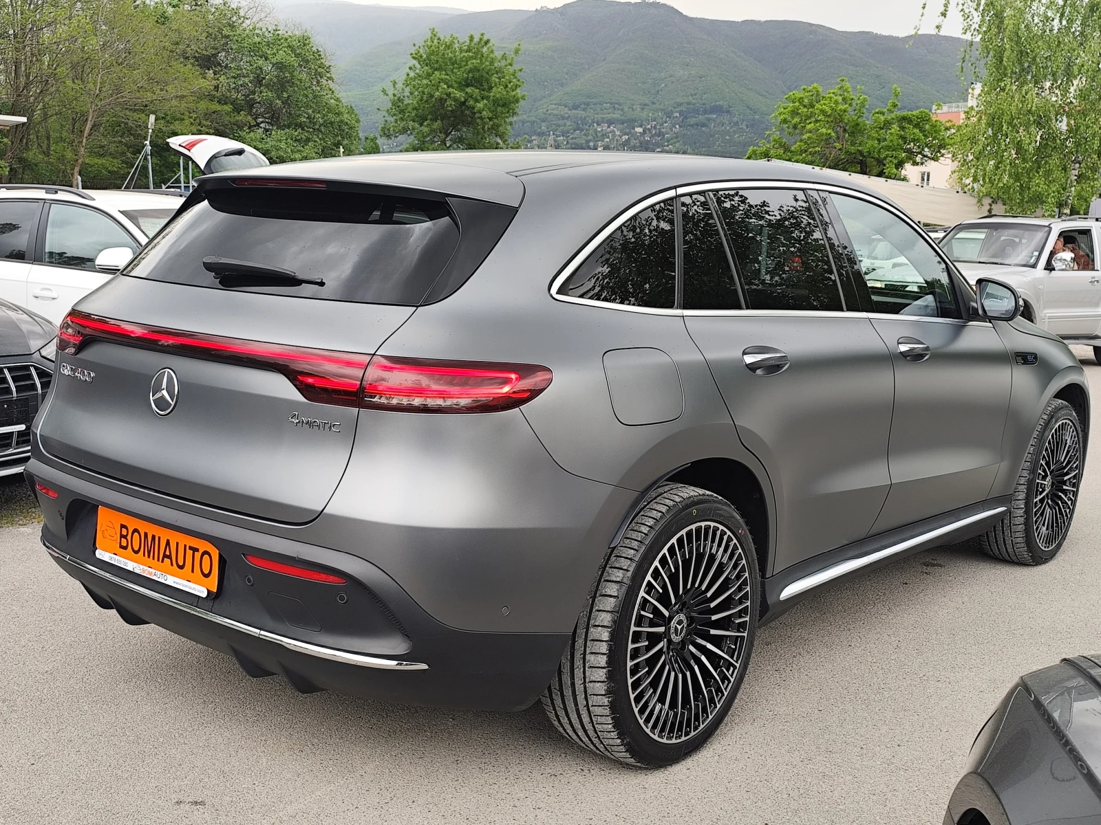Mercedes-Benz EQC 400 4 MATIC* PREMIUM* 86kWh* BURMESTER* , снимка 4 - Автомобили и джипове - 54477700