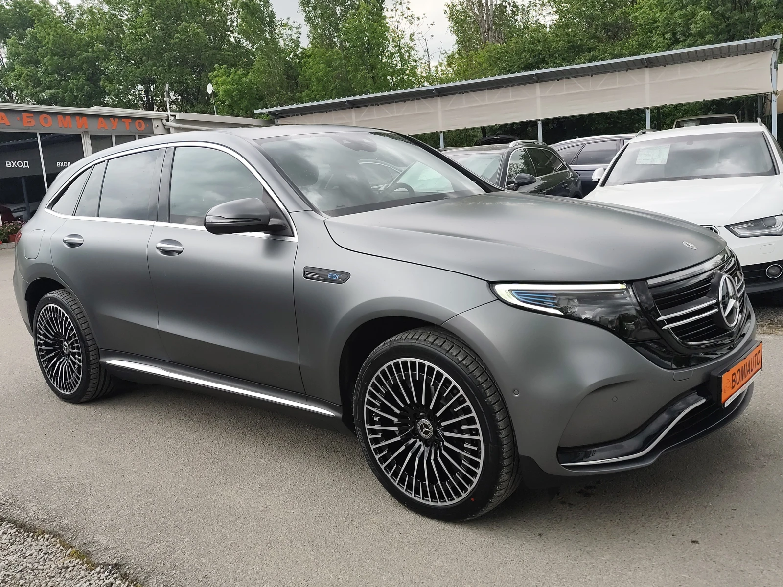 Mercedes-Benz EQC 400 4 MATIC* PREMIUM* 86kWh* BURMESTER* , снимка 3 - Автомобили и джипове - 54477700