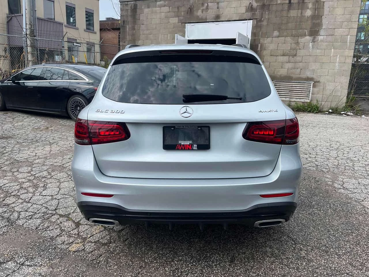 Mercedes-Benz GLC 300 ПАНОРАМА/ОТ ПРЕДСТАВИТЕЛСТВО НА MERCEDES, снимка 6 - Автомобили и джипове - 54572398