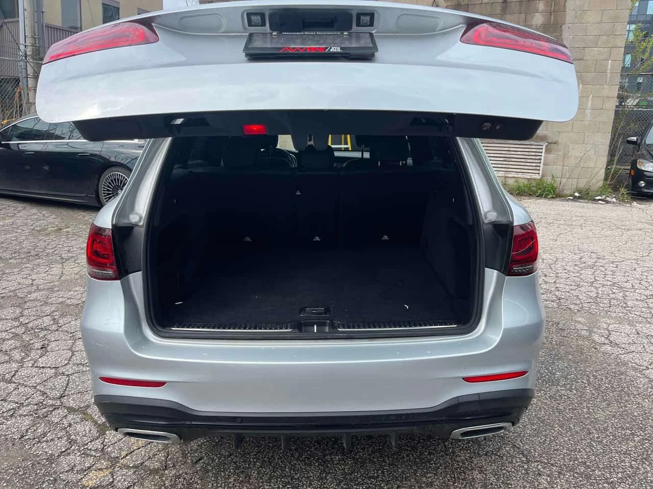 Mercedes-Benz GLC 300 ПАНОРАМА/ОТ ПРЕДСТАВИТЕЛСТВО НА MERCEDES, снимка 7 - Автомобили и джипове - 54572398