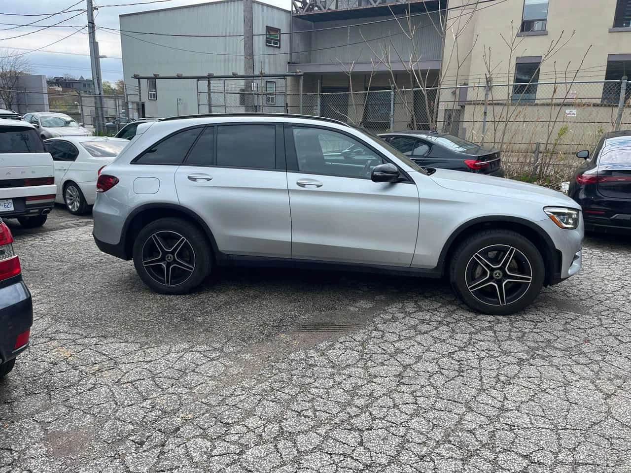 Mercedes-Benz GLC 300 ПАНОРАМА/ОТ ПРЕДСТАВИТЕЛСТВО НА MERCEDES, снимка 5 - Автомобили и джипове - 54572398