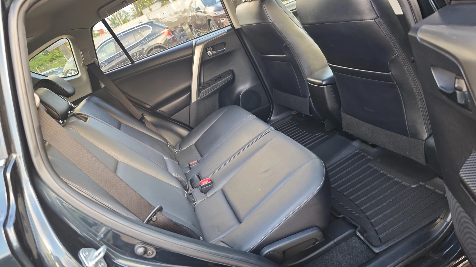 Toyota Rav4 РОЛБАР/СТЕПЕНКИ/РЕЙЛИНГ/NAV/DVD/KAM/USB/KEYLESSGO, снимка 15 - Автомобили и джипове - 54650434