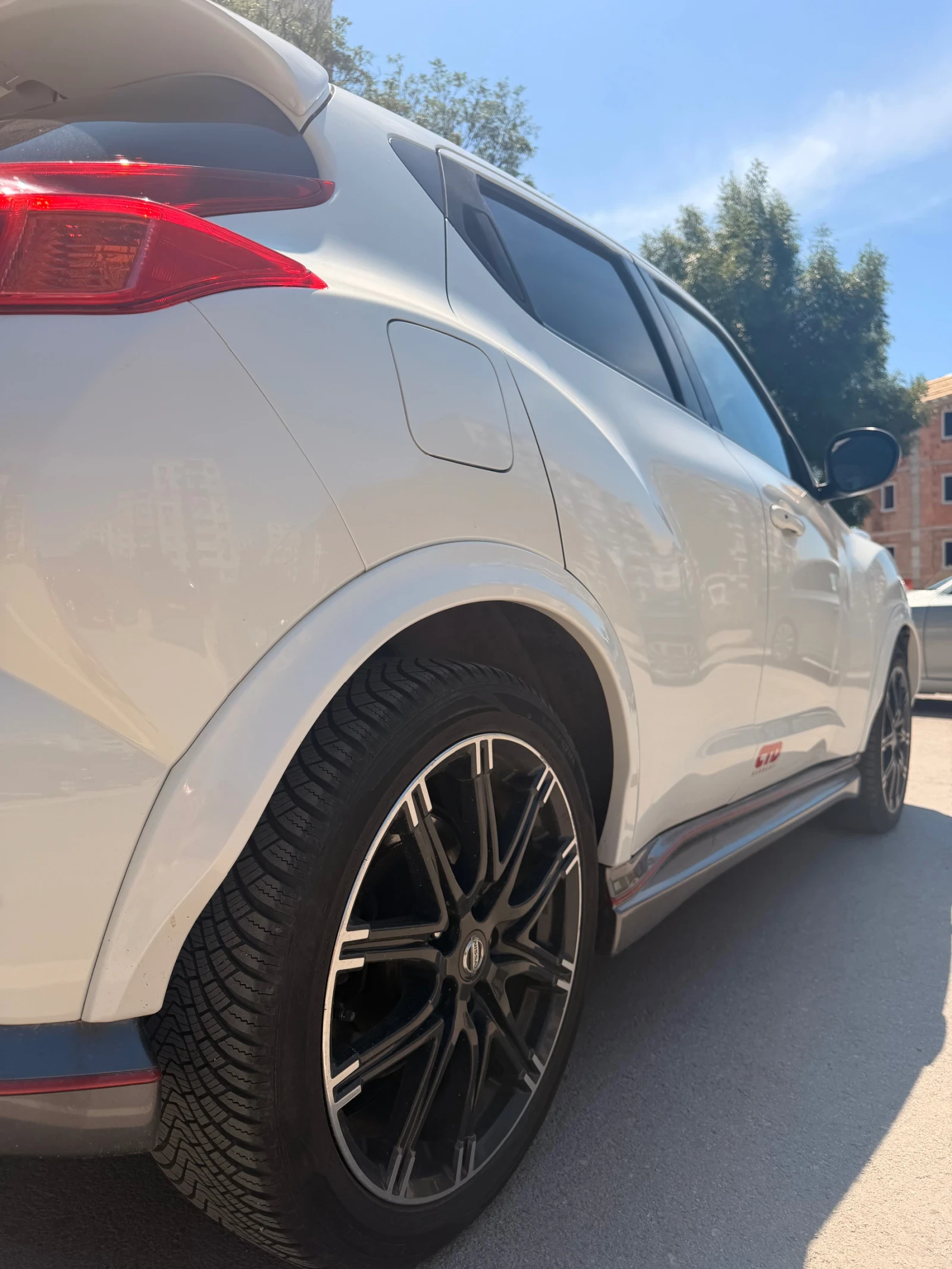 Nissan Juke, снимка 3 - Автомобили и джипове - 54891727