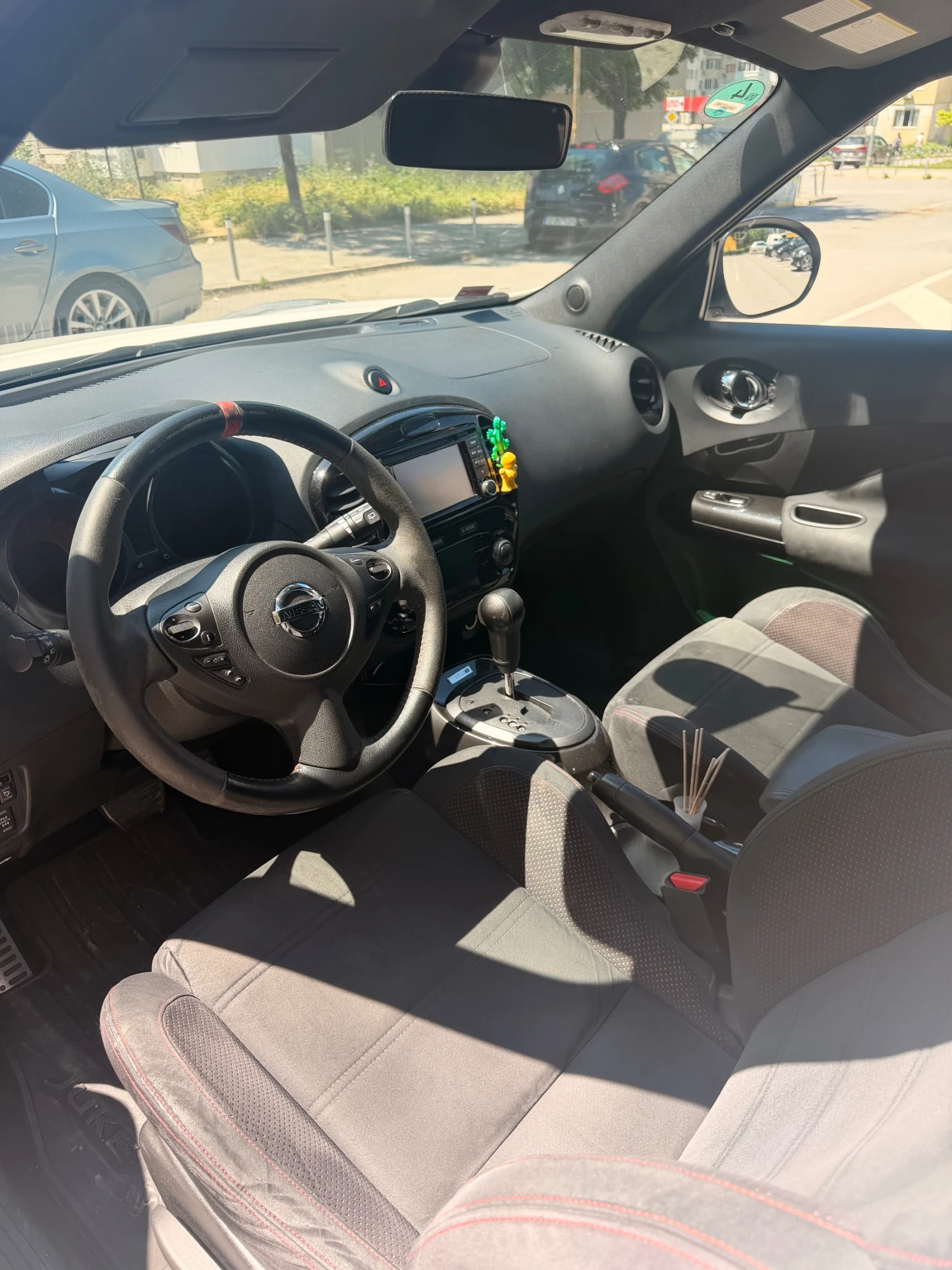 Nissan Juke, снимка 11 - Автомобили и джипове - 54891727