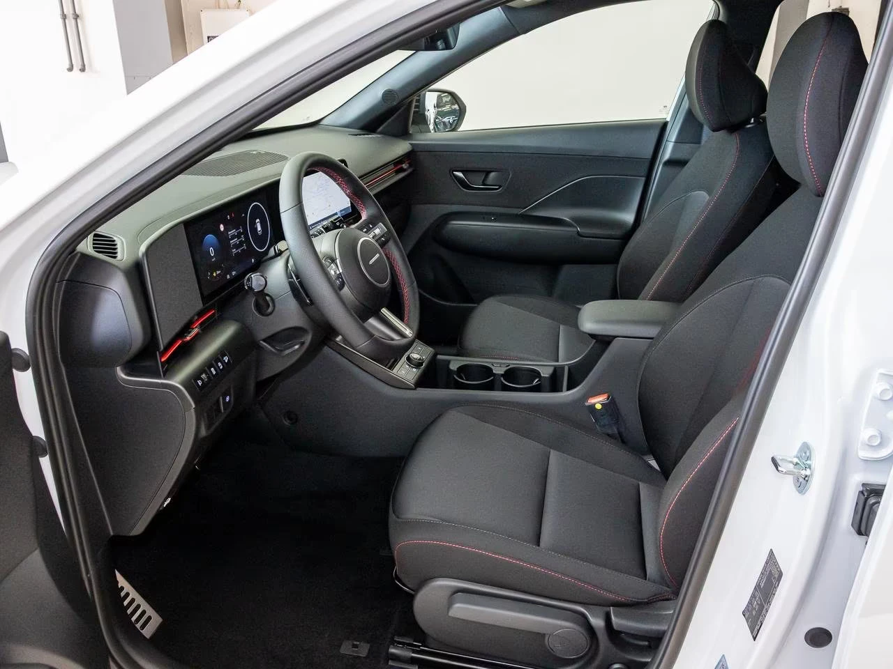 Hyundai Kona НОВ!N-LINE/139HP/T-GDi/DCT/CAM/NAVI/LED/CPLAY/424q, снимка 6 - Автомобили и джипове - 54958071