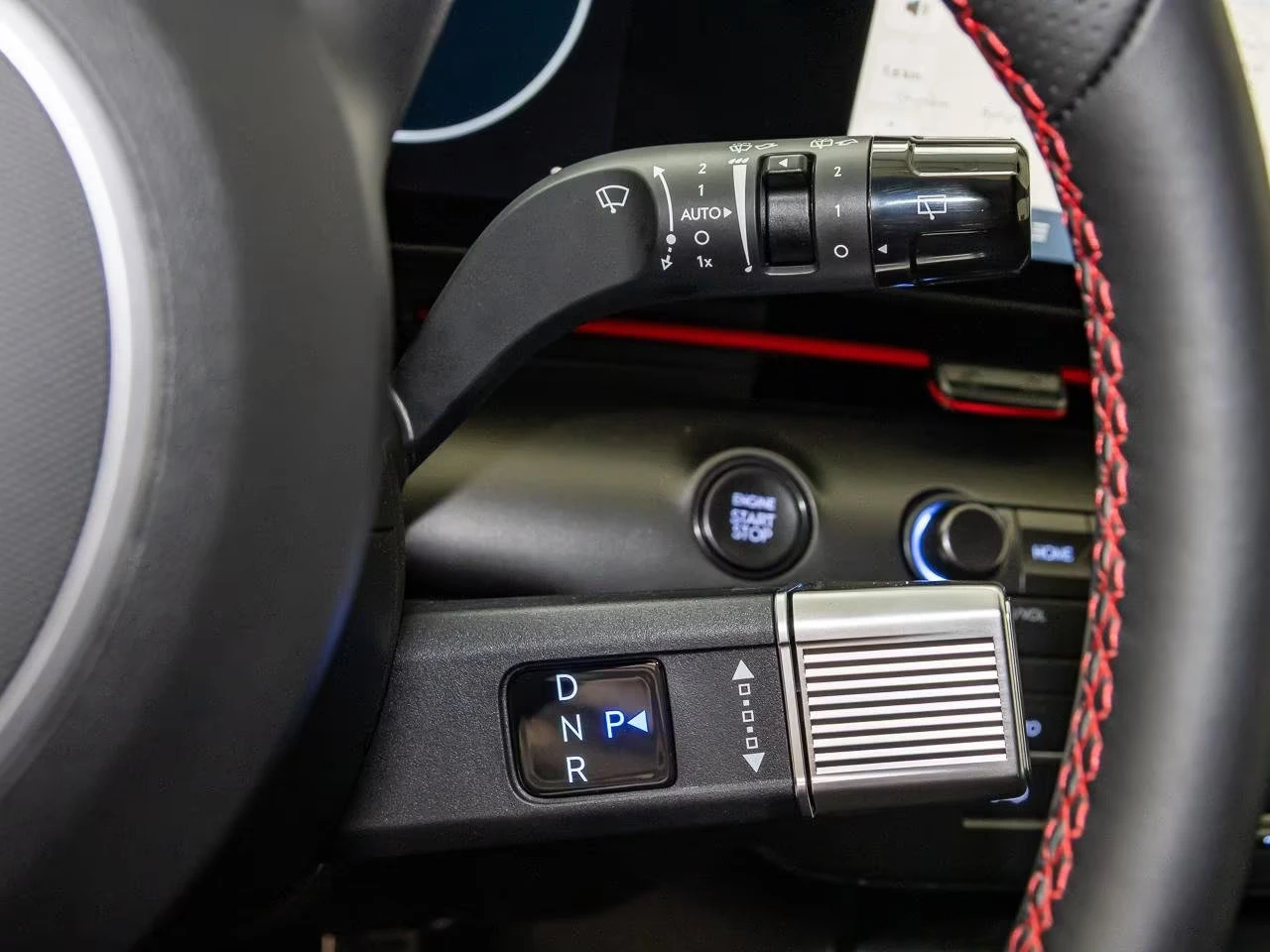 Hyundai Kona НОВ!N-LINE/139HP/T-GDi/DCT/CAM/NAVI/LED/CPLAY/424q, снимка 10 - Автомобили и джипове - 54958071