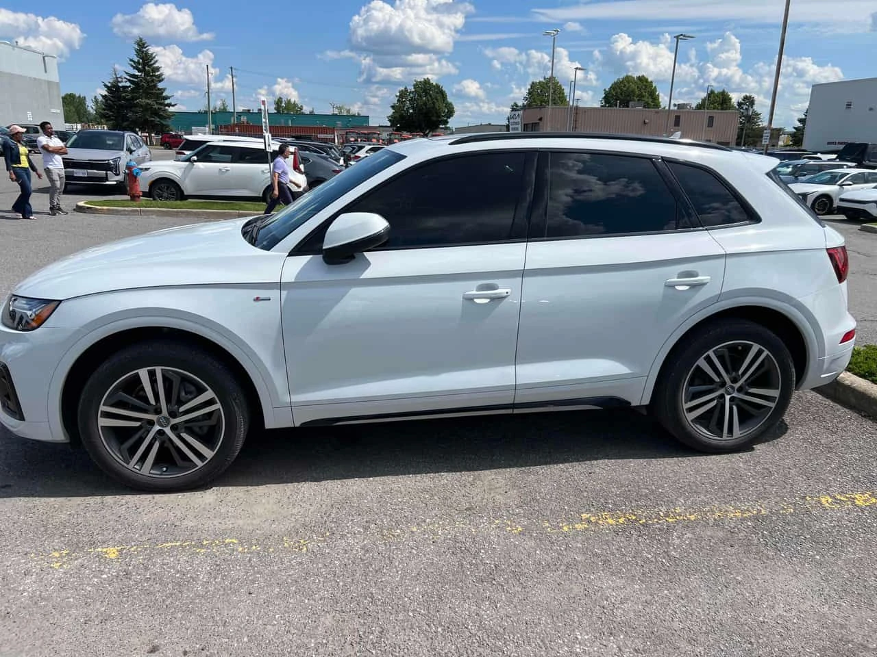 Audi Q5 | Progressiv | DISTRONIC | 360 | CARFAX | , снимка 2 - Автомобили и джипове - 55226128