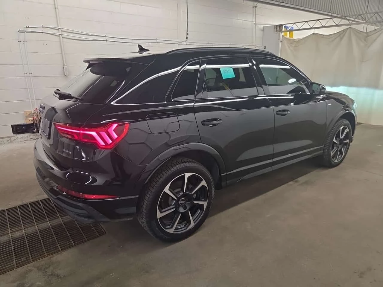 Audi Q3 PROGRESSIV / АВТОКРЕДИТ / ЦЕНА ДО БЪЛГАРИЯ , снимка 3 - Автомобили и джипове - 55638754