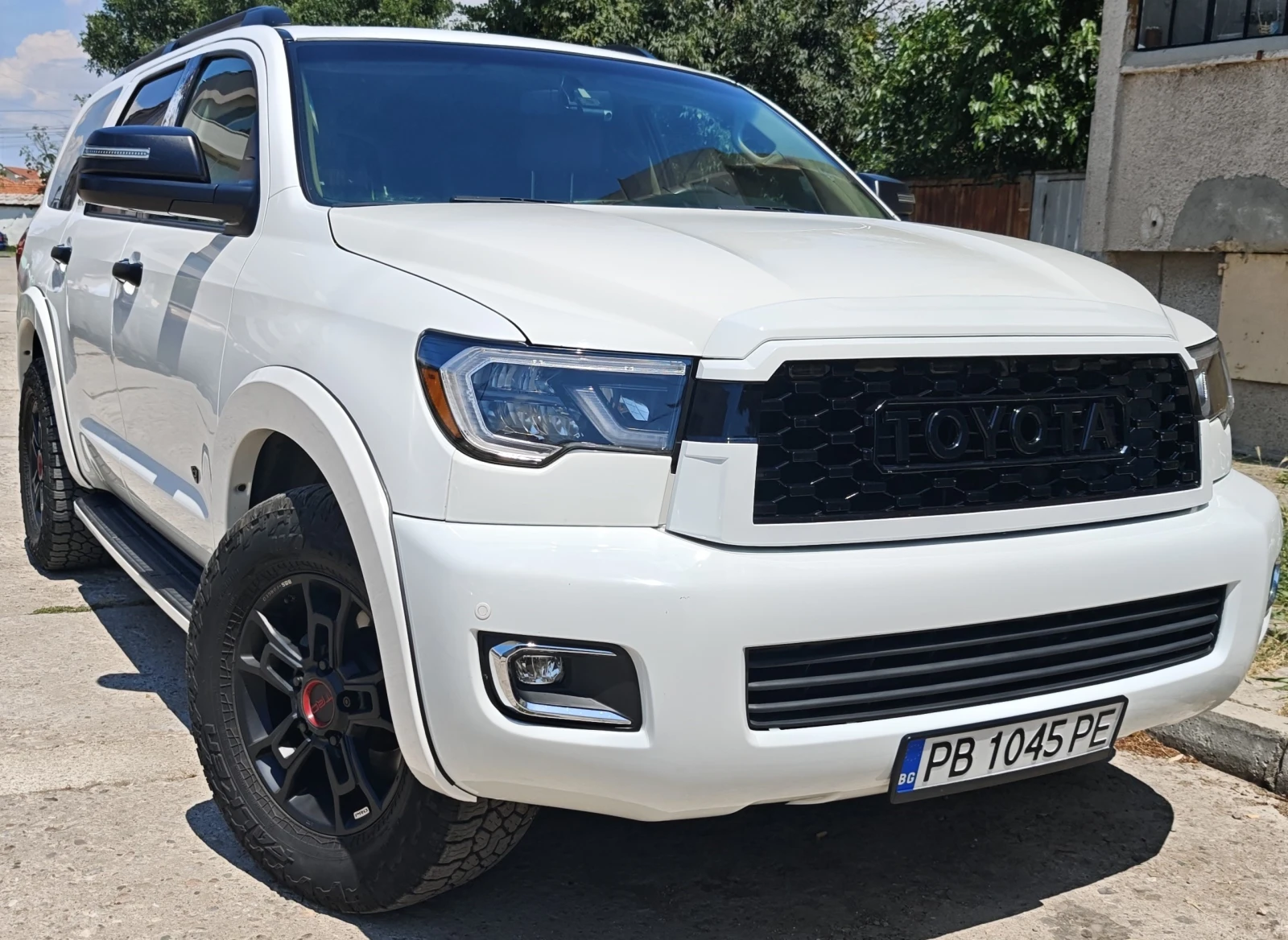 Toyota Sequoia Limited 5.7 V8 4x4 | LPG | 8 места | , снимка 4 - Автомобили и джипове - 55880697