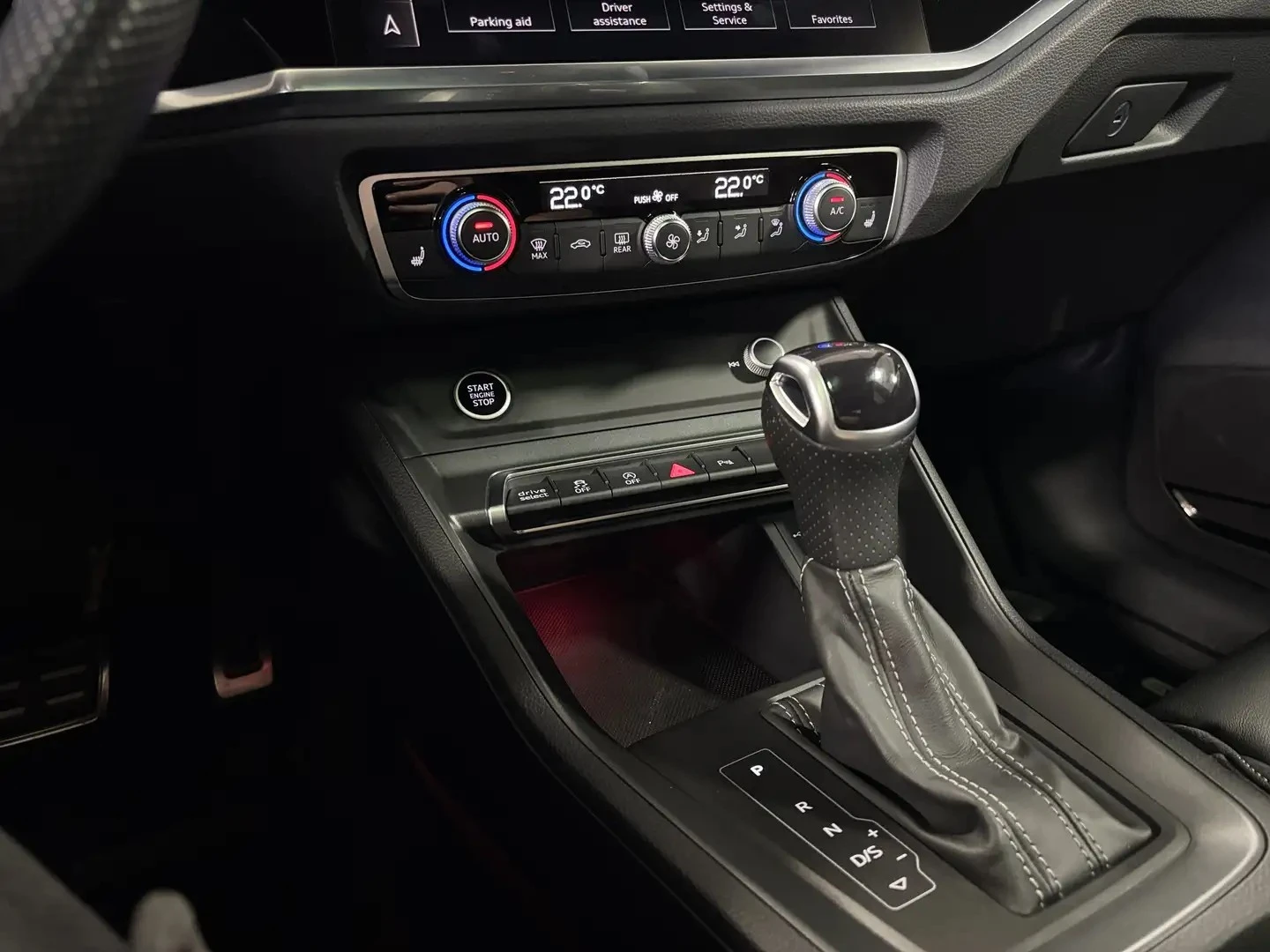 Audi Q3 TECHNIK S LINE ЦЕНА ДО БЪЛГАРИЯ АВТОКРЕДИТ, снимка 13 - Автомобили и джипове - 55902923