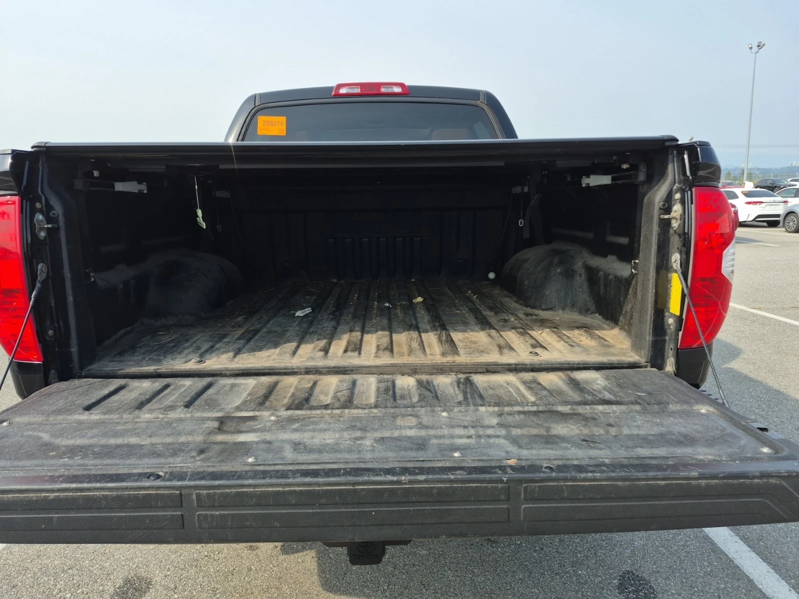 Toyota Tundra * PLATINUM CREW CAB SHORT BED * CARFAX * , снимка 14 - Автомобили и джипове - 56013237