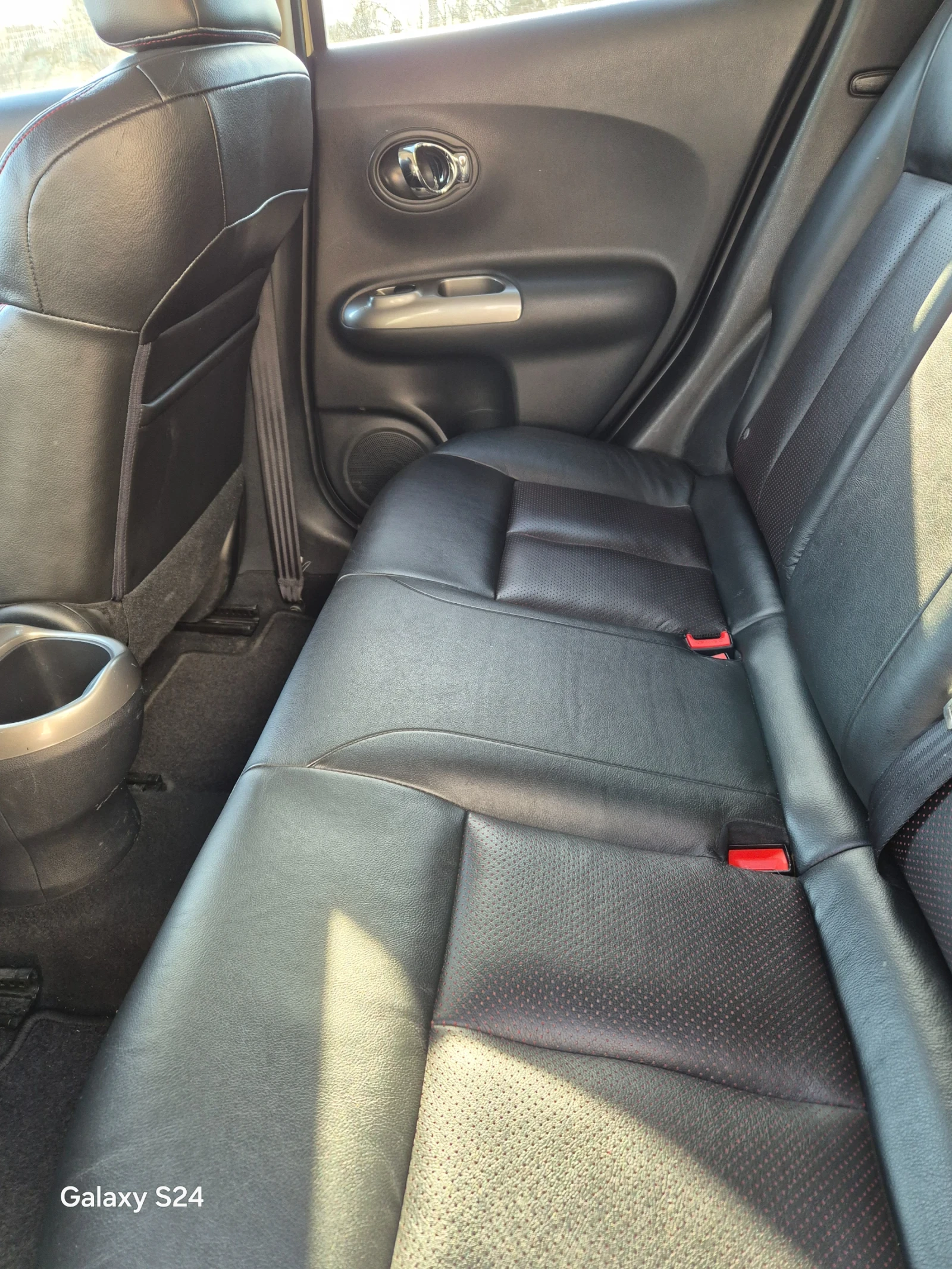 Nissan Juke 1.5dci, снимка 6 - Автомобили и джипове - 56168033