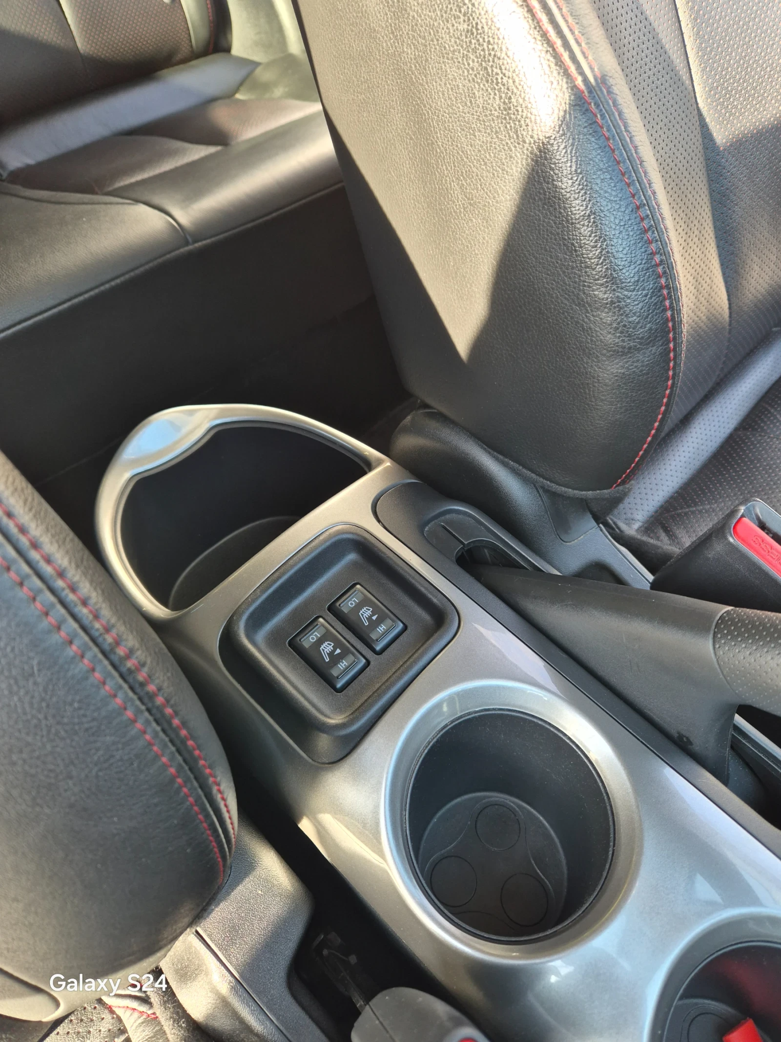 Nissan Juke 1.5dci, снимка 12 - Автомобили и джипове - 56168033