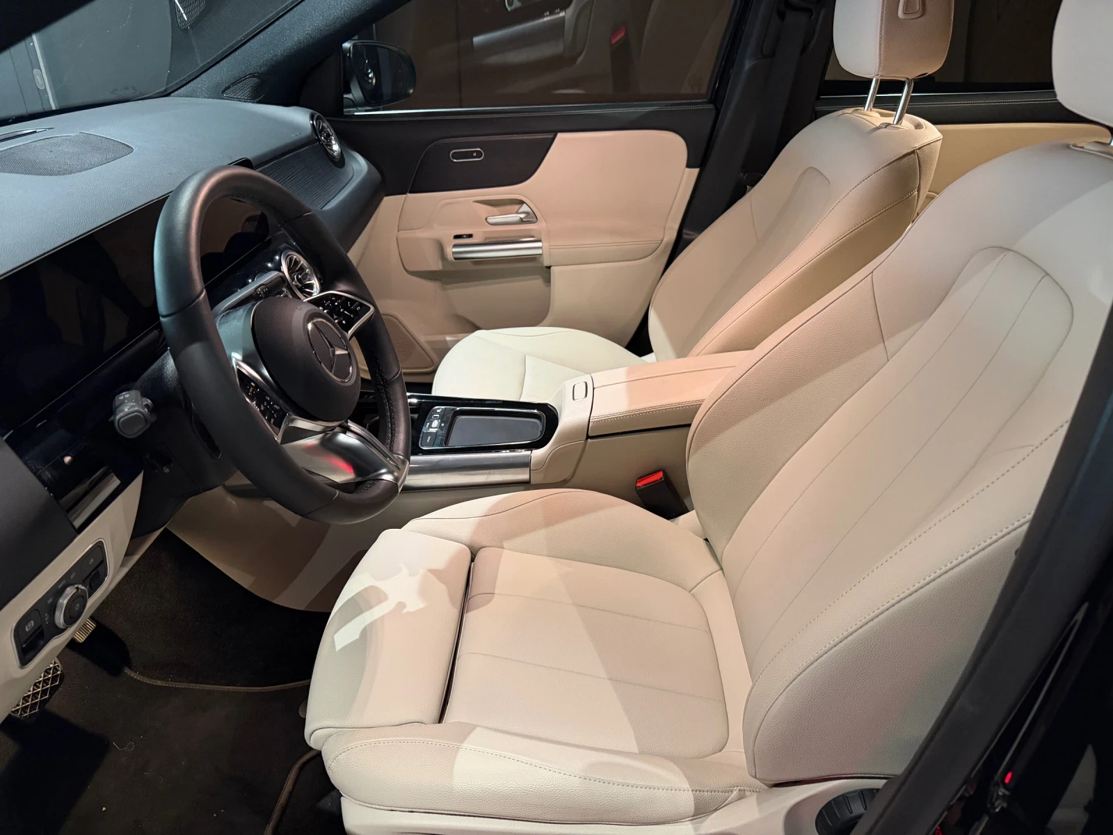 Mercedes-Benz EQA 300, снимка 5 - Автомобили и джипове - 56323195