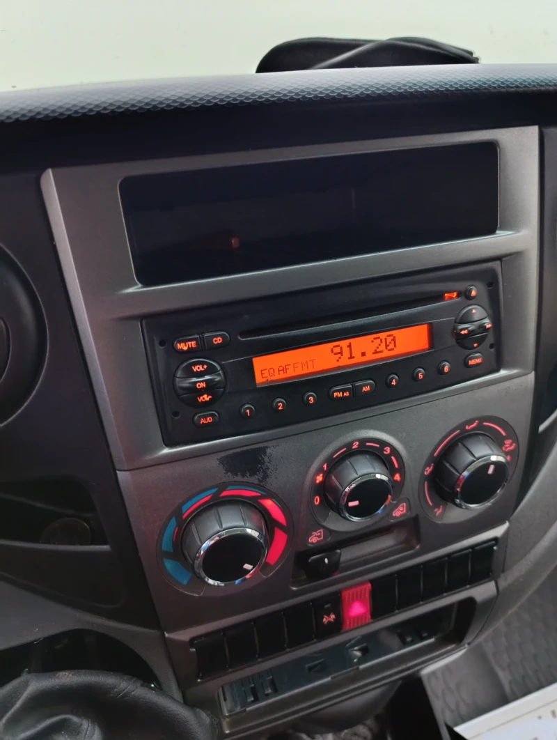 Iveco 35c13 2, 3/130ps, снимка 9 - Бусове и автобуси - 53423555