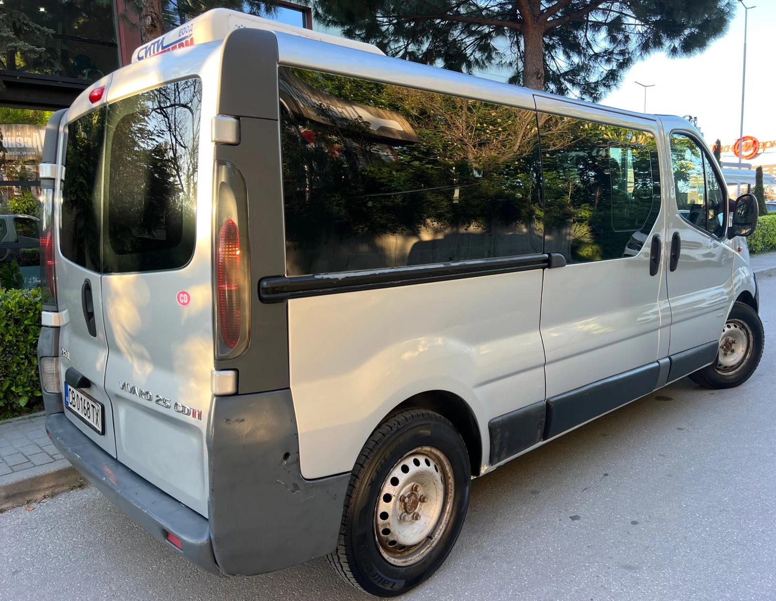 Opel Vivaro 2.5CDTI KLIMATIK/8+ 1/6sk/UNIKAT - изображение 7