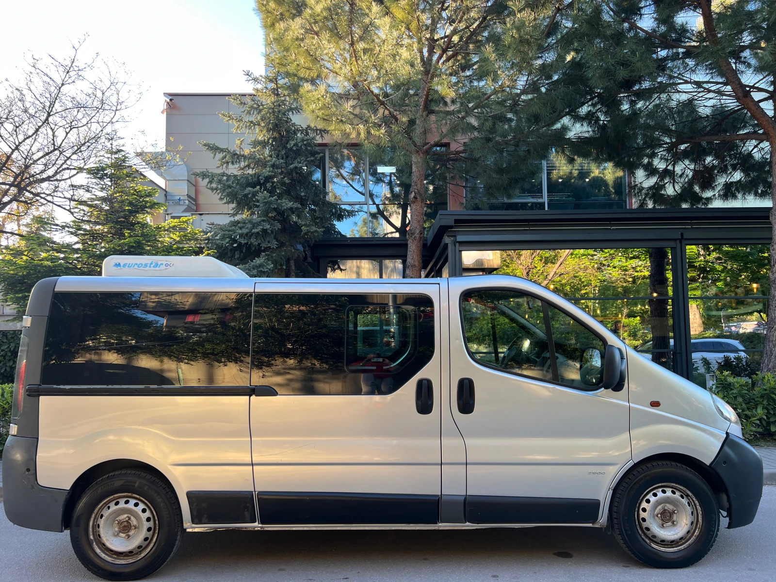 Opel Vivaro 2.5CDTI KLIMATIK/8+ 1/6sk/UNIKAT - изображение 6