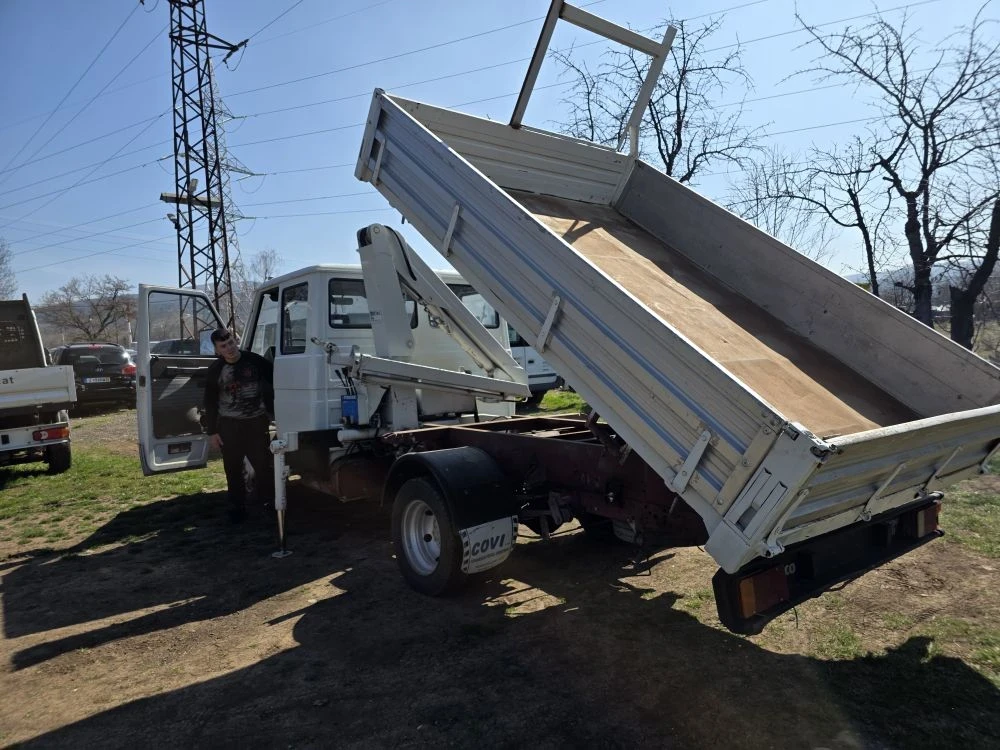 Iveco 3510 Ивеко 35c10 тристранен самосвал с кран, снимка 12 - Бусове и автобуси - 53433844